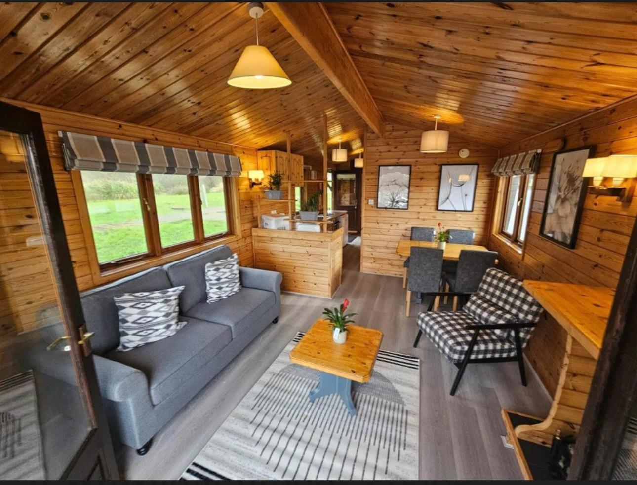 Hickling Broads Lodge Houseboat Stalham Extérieur photo
