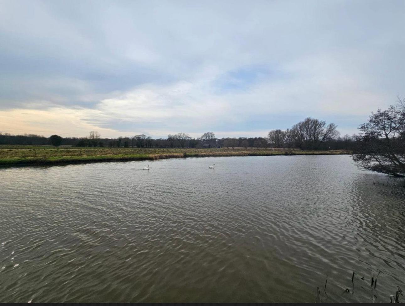 Hickling Broads Lodge Houseboat Stalham Extérieur photo